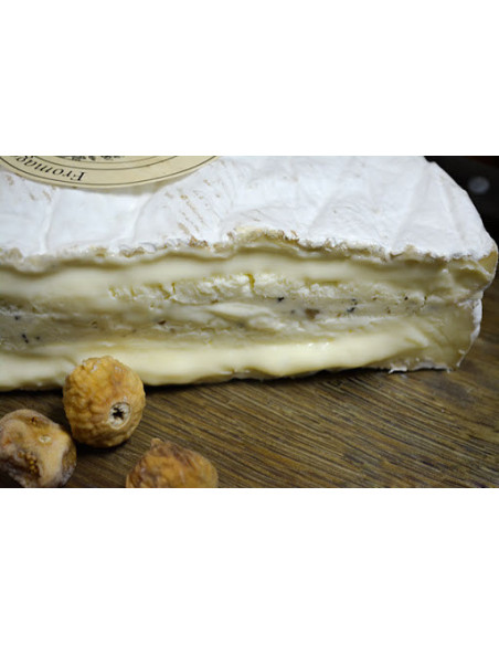 QUESO FRANCÉS BRIE CON TRUFA